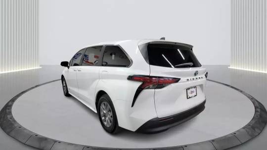 2021 Toyota Sienna