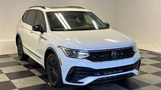 2022 Volkswagen Tiguan 2.0t se r-line black