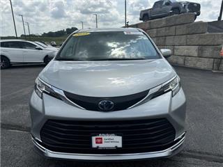 2023 Toyota Sienna xle 7-passenger