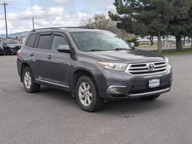 2011 toyota highlander sport utility 4d in hauser, idaho