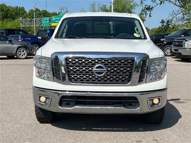 2017 nissan titan platinum reserve