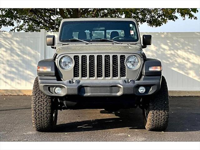 2020 jeep gladiator sport