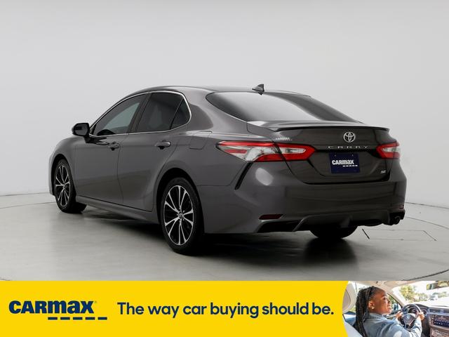 2019 toyota camry se