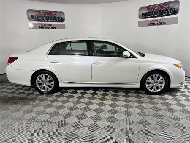 2011 toyota avalon limited