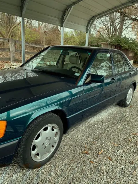 mercedes benz 190-series e with up graded leather interior low milage