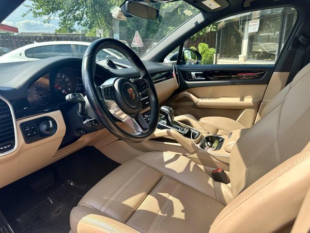 2019 porsche cayenne base
