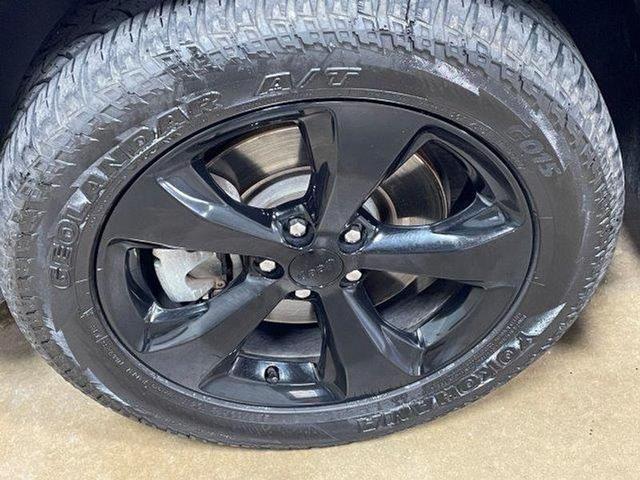 2017 jeep cherokee sport