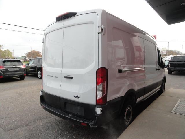2021 ford transit-250