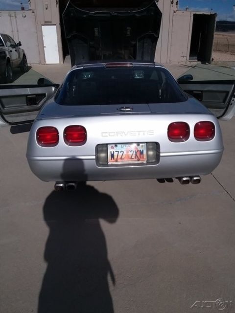 1986 chevrolet corvette, 2-door hatchback, 5.7l v8 16v, automatic transmission