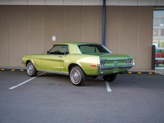 302 v8 automatic green