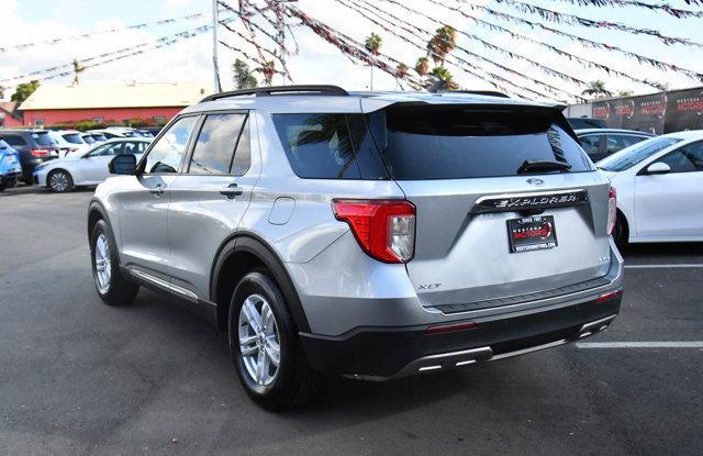 2022 ford explorer xlt