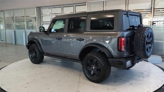 2023 ford bronco black diamond