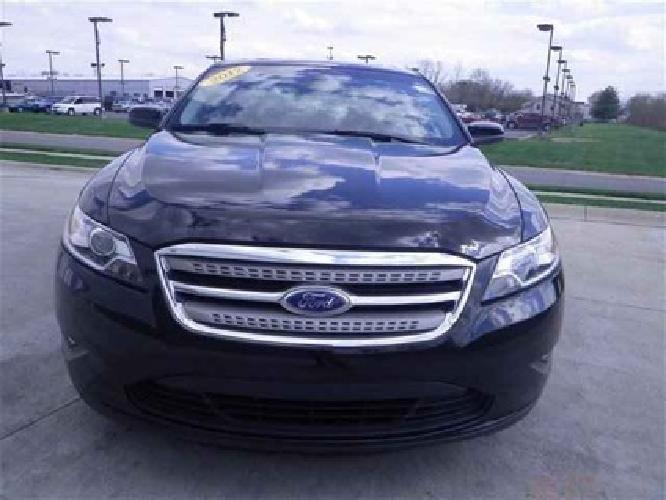 2012 ford taurus in greenwood, in