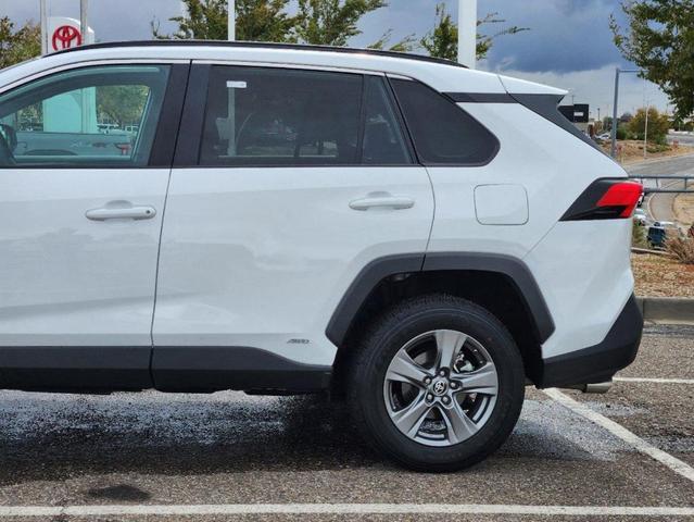 2024 toyota rav4 hybrid le