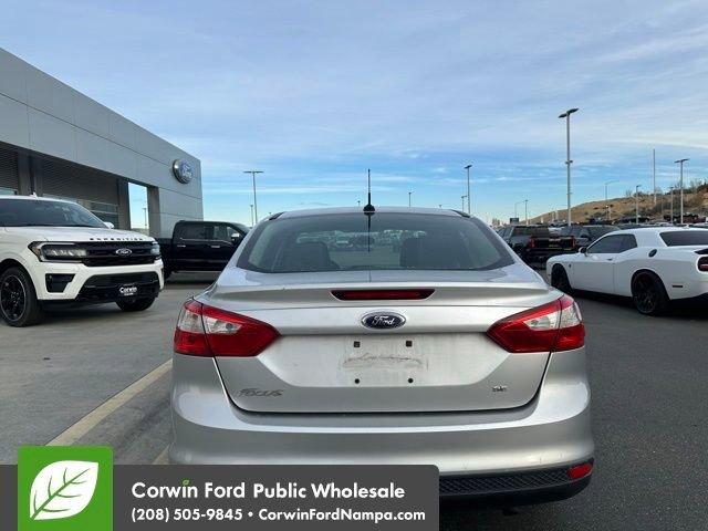 2014 ford focus se