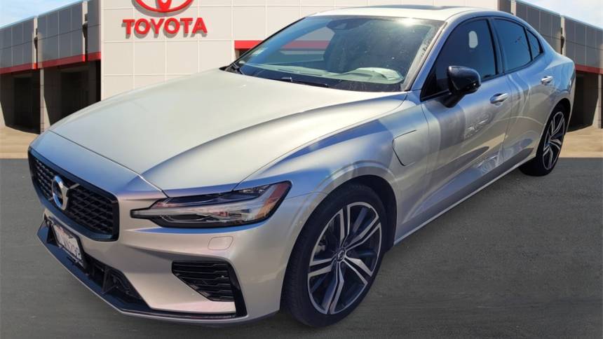 2022 volvo s60 recharge t8 r-design expression