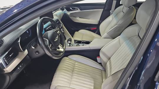 2022 Genesis G70