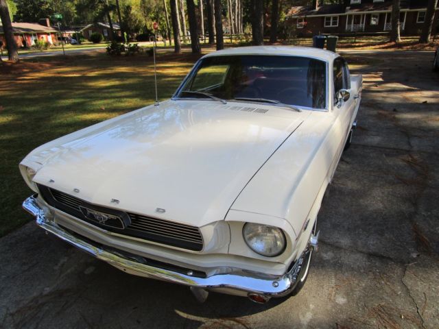 fastback v-8 - one original owner - north carolina -manual trans
