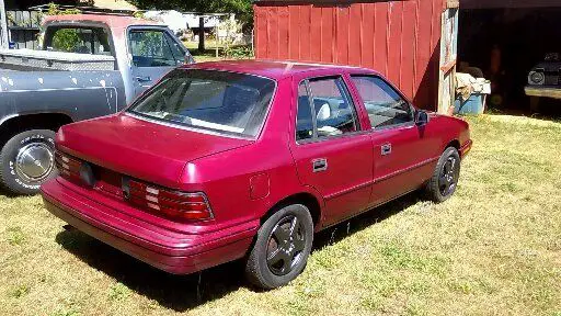 1994 plymouth sundance base hatchback 4-door 2.2l