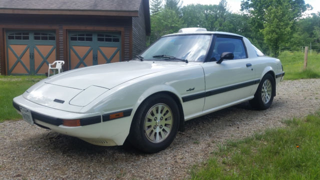 classic, beautiful - now antique -1985 mazda rx7 gsl-se