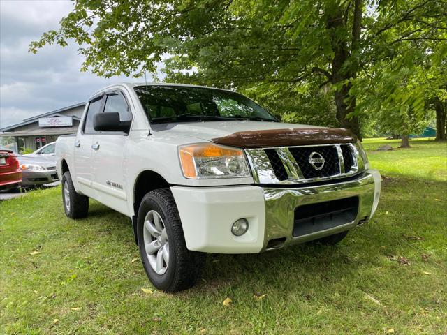 2011 nissan titan sv