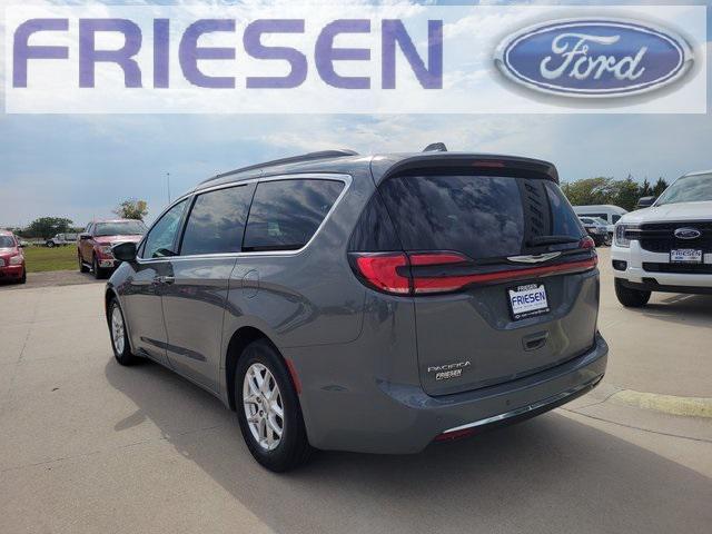 2022 chrysler pacifica touring l