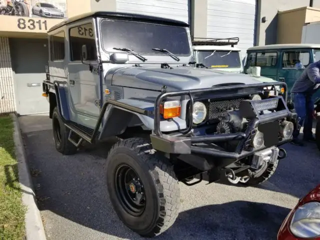 no reserve custom fj40 trade or cash