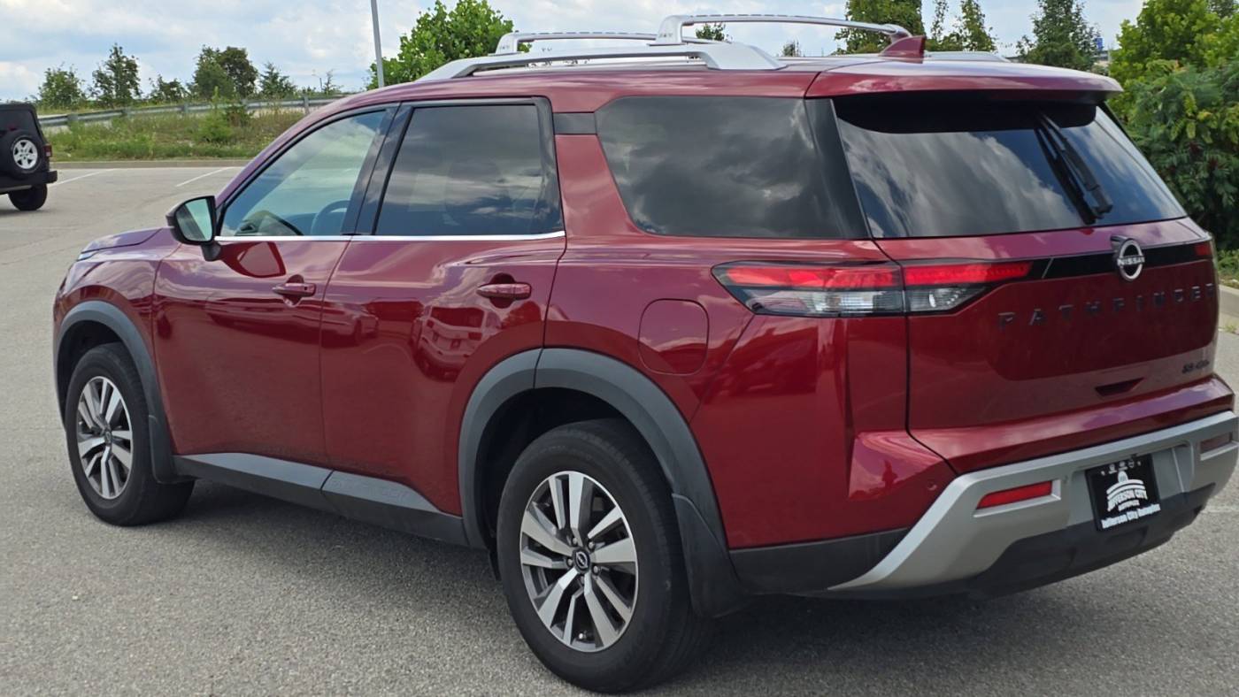 2022 nissan pathfinder sl