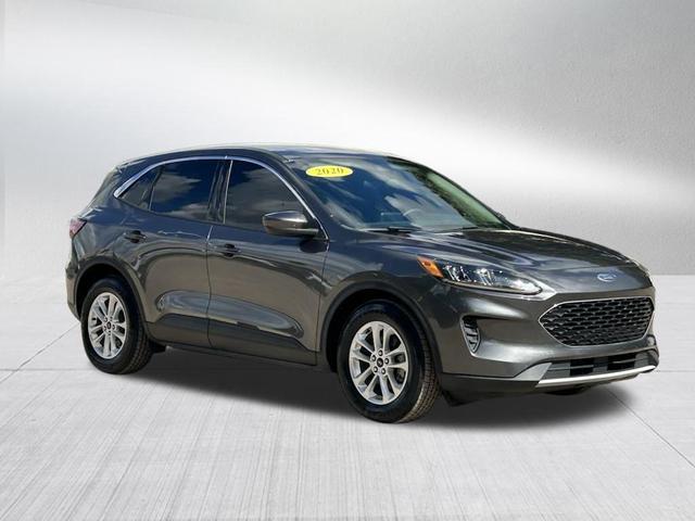 2020 ford escape se