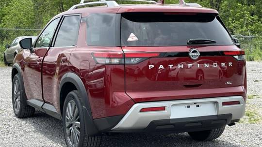 2024 Nissan Pathfinder sl