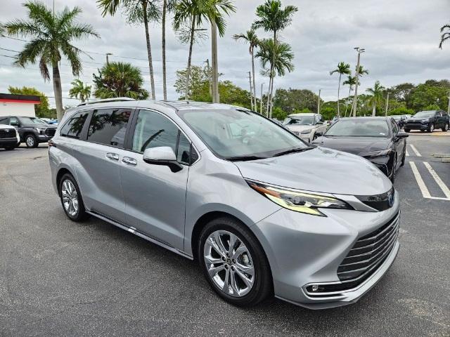 2023 toyota sienna platinum 7 passenger