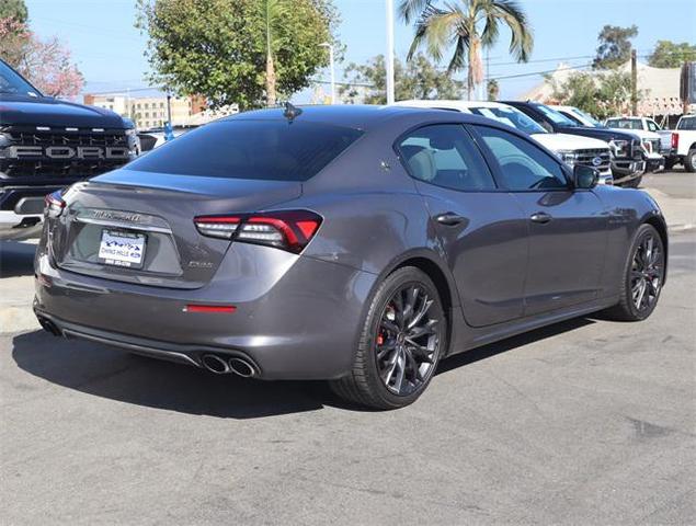 2022 maserati ghibli gt