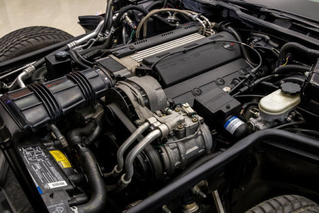 1 owner, 40th anniversary, 1,592 actual miles! lt1 v8, 6-speed, all original!