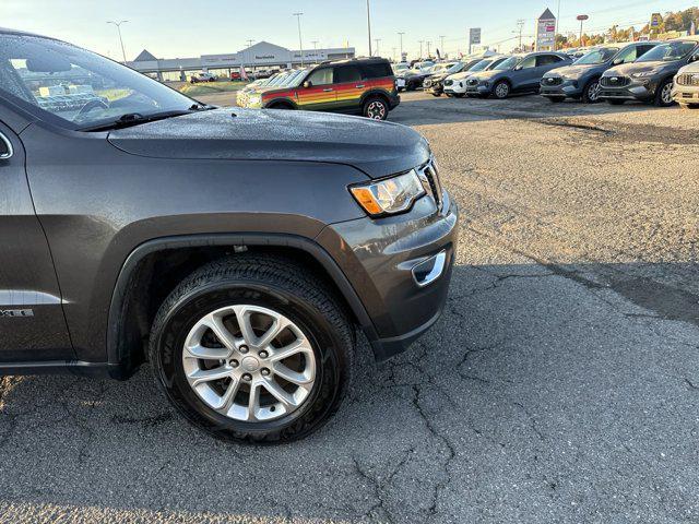 2021 jeep grand cherokee laredo