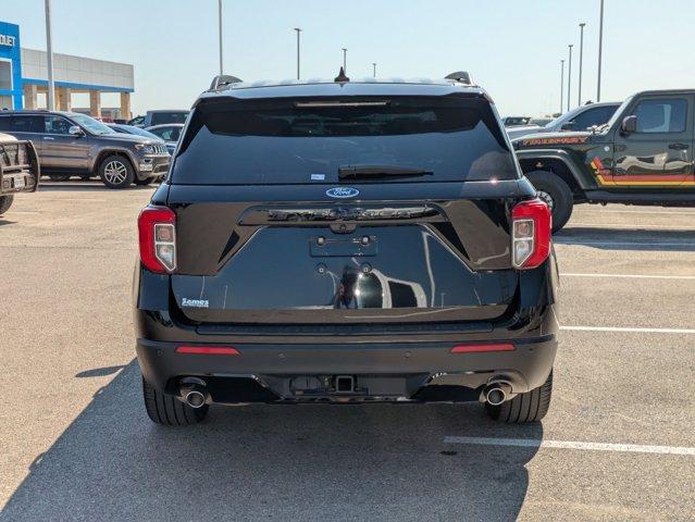 2022 ford explorer st-line