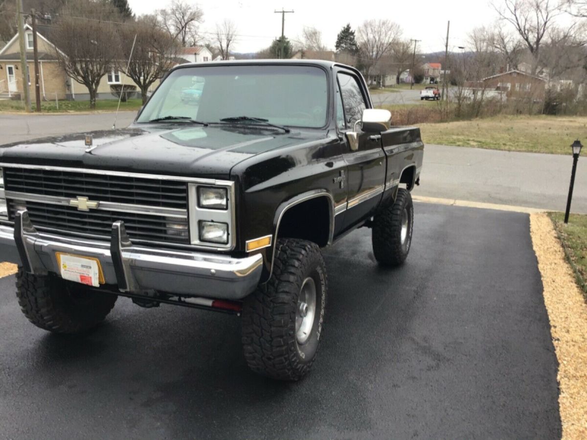 1984 c10 low reserve 4x4