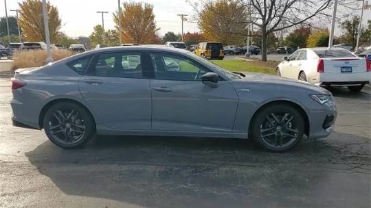 2025 Acura TLX