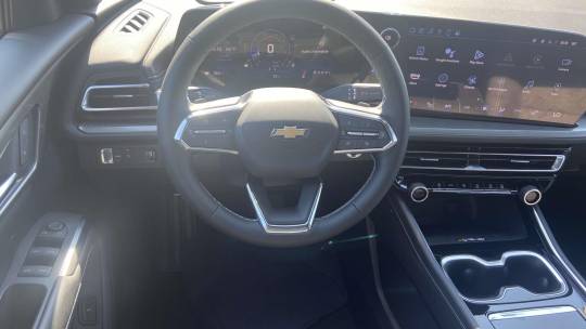 new 2024 chevrolet traverse lt with 1lt fwd