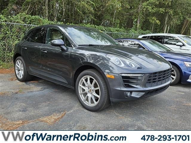 2017 porsche macan base