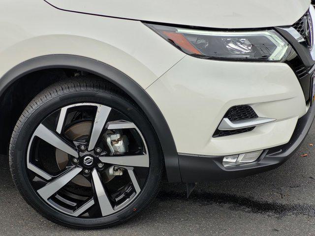 2022 nissan rogue sport sl
