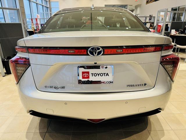 2019 toyota mirai base