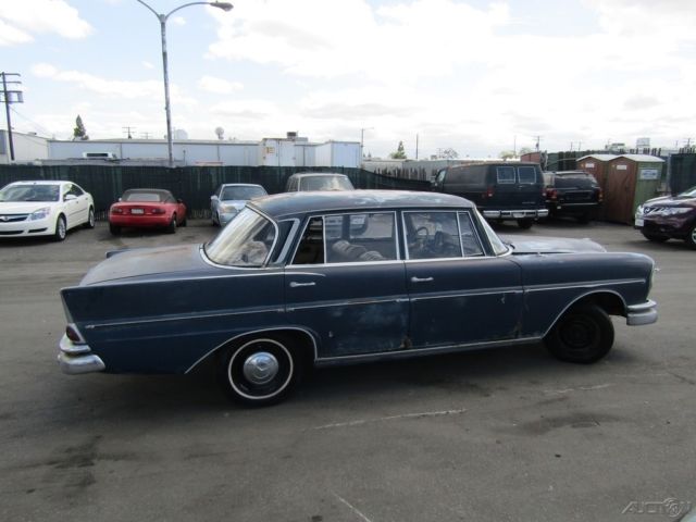 1962 mercedes-benz 220s 4-door sedan 8-cylinder gas automatic no reserve