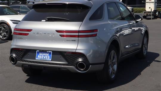 2025 Genesis GV70