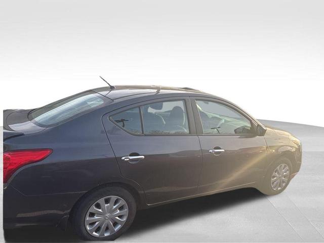 2015 nissan versa 1.6 sv