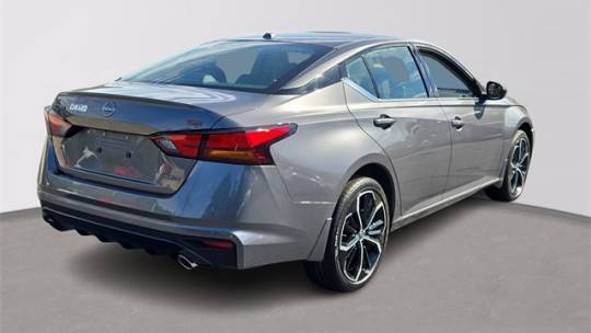 2025 Nissan Altima