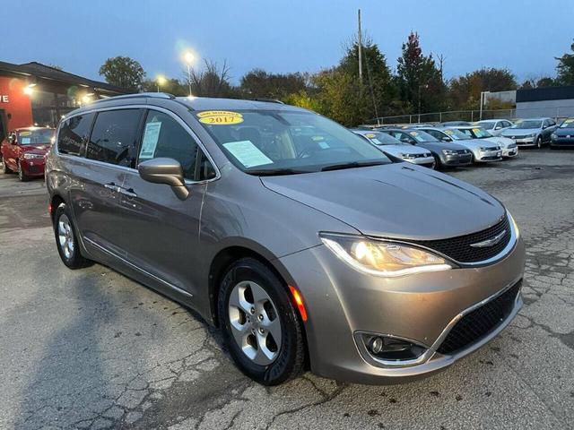 2017 chrysler pacifica touring-l plus
