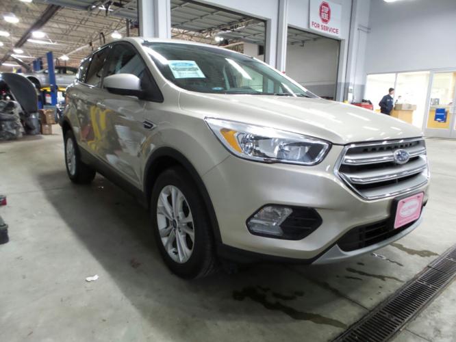 used 2017 ford escape 4wd se cleveland, oh 44129 for sale in cleveland, ohio
