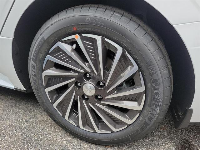 2023 hyundai sonata hybrid sel