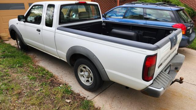 2004 nissan frontier xe king cab