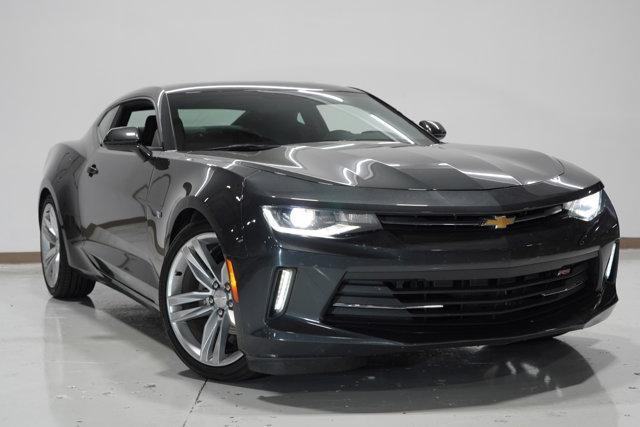 2017 chevrolet camaro 1lt